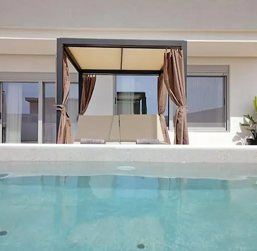 Traounou Bay Villa